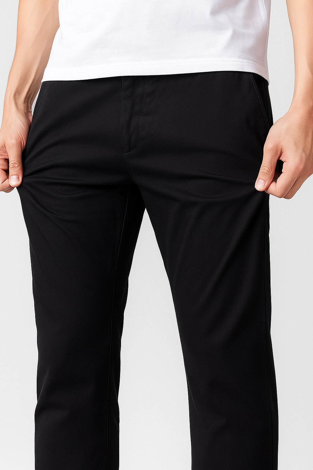 メンズパンツ – ストレートフィット コットンストレッチ
