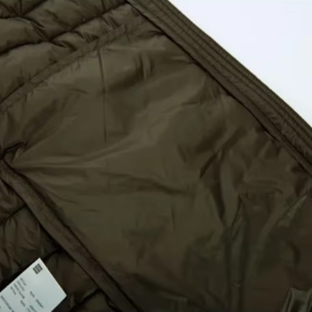 軽量ダウンジャケット