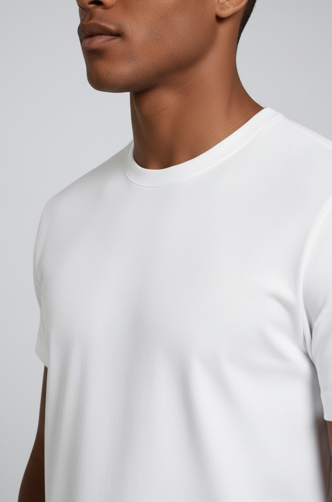 ホワイトスリムフィットTシャツ(メンズ)