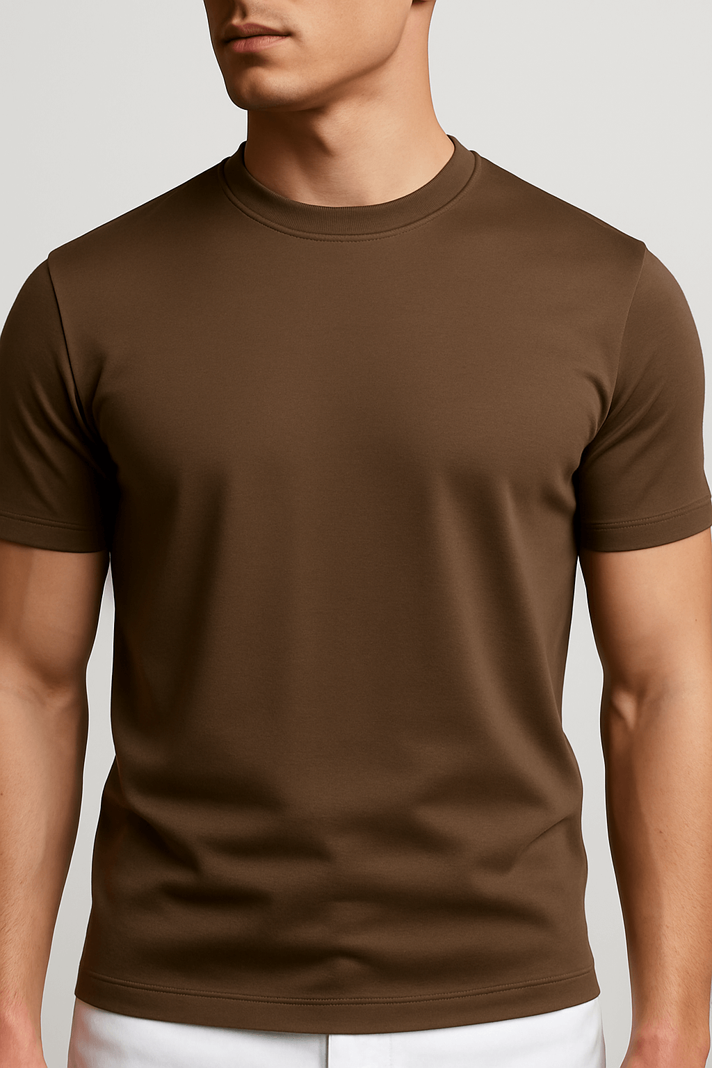 ハイ・クオリティ・コットンのスリムフィットTシャツ