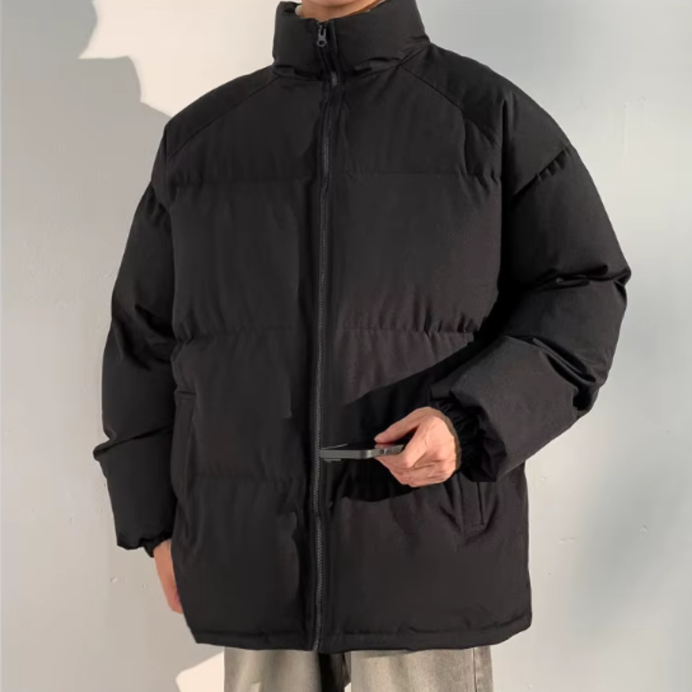 風を防ぐパーカージャケット