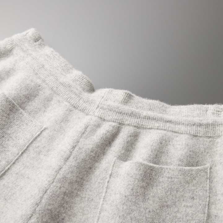 アルクトゥルス カシミヤパンツ