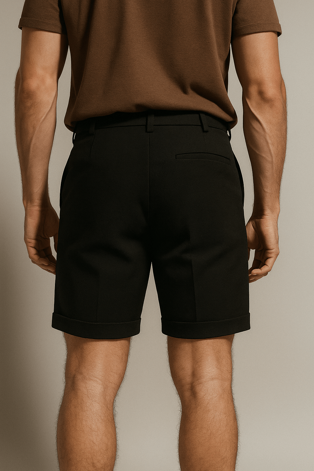 レッグとポケット付きのメンズショーツ – ブラックで多用途