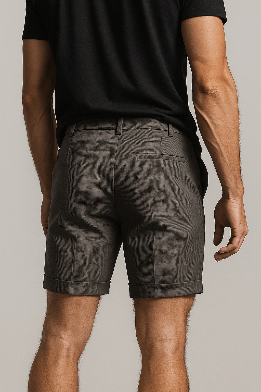 レッグとポケット付きのメンズショーツ – スレートグレーで多用途