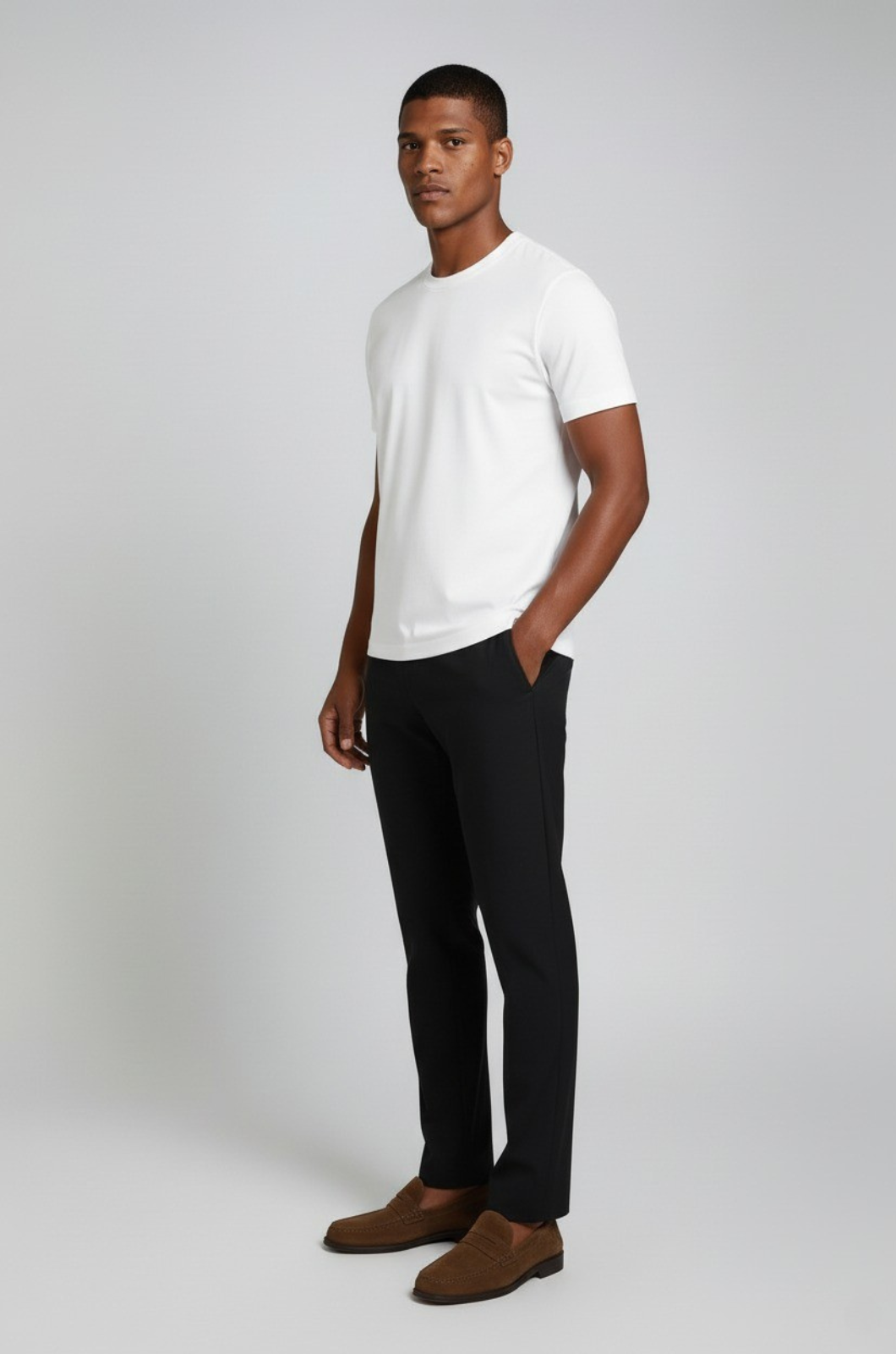 男性用ホワイトスリムフィットTシャツ